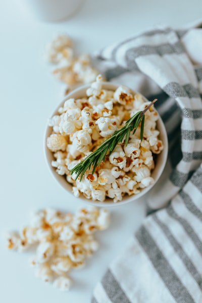 White bowls of rice
